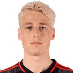 Lukas MacNaughton